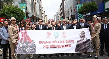 Balıkesir'de Kuvâ-yi Milliye Yürüyüşü