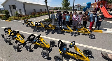 Balıkesir'de Miniklere Uygulamalı Trafik Eğitimi