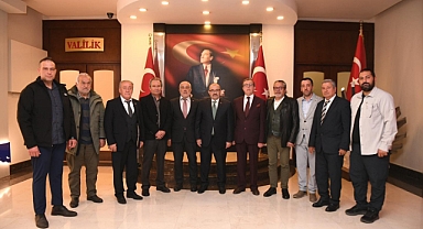 Balıkesir Gazeteciler Cemiyeti BaşkanI Ramazan Demir ve Yeni Yönetim Kurulu Üyeleri, Vali İsmail Ustaoğlu’nu Ziyaret Etti