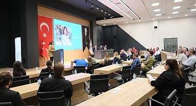 Balıkesir Ticaret Odası’ndan Girişimcilere Destek: “Girişimci Yıldızları” Projesi Kapsamında Sunumlar Gerçekleştirildi