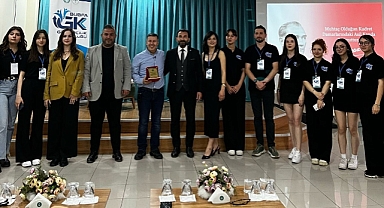 Balıkesir Üniversitesi Burhaniye Uygulamalı Bilimler Fakültesi’nde Girişimcilik ve Kariyer Gelişimi Söyleşisi Düzenlendi