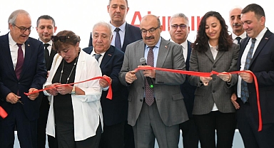 Balıkesir Valisi İsmail Ustaoğlu, Elektrik Firmasının Yeni Yatırım Tesislerinin Açılışına Katıldı