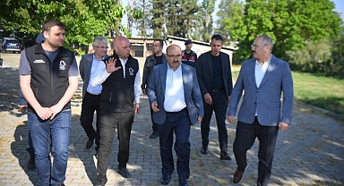 Balıkesir Valisi Ustaoğlu’ndan Sokak Hayvanları Merkezine Ziyaret