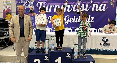 Bandırma'da Zekâ Rüzgârı Esti: 7. Geleneksel Satranç Turnuvası Büyük İlgi Gördü