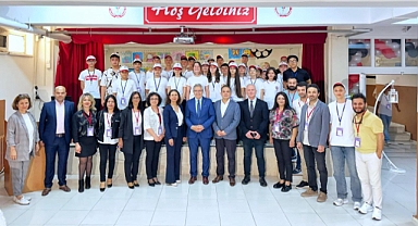 Başkan Mirza, TÜBİTAK 4006 Bilim Fuarı’nda Gençlerle Buluştu