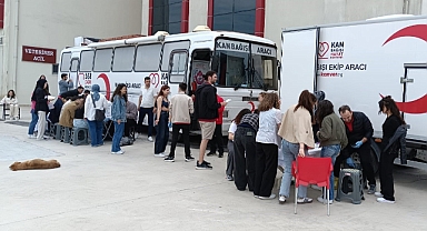 BAÜN Veteriner Fakültesi’nden Kızılay’a Anlamlı Destek: Kan Bağışı Kampanyasına Yoğun Katılım