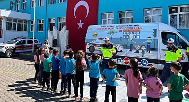 Binlerce Kişi ve Araç Kontrol Edildi