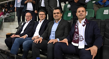 Burak Dalgın, Bandırmaspor - Karagümrük Maçını CHP’li Kurmaylarla Takip Etti