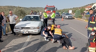 Burhaniye-Ayvalık Karayolunda Kaza: Motosiklet Otomobile Çarptı, 2 Kişi Yaralandı