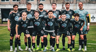 Burhaniye Belediyespor Sezonu Farklı Galibiyetle Kapattı