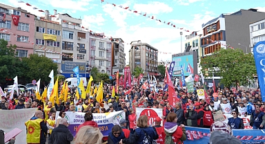 Burhaniye’de 1 Mayıs Emek ve Dayanışma Günü Coşkuyla Kutlandı