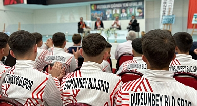 Dursunbey’de Genç Sporculara İlham Veren Seminer: Tecrübeli İsimler Geleceğe Işık Tuttu