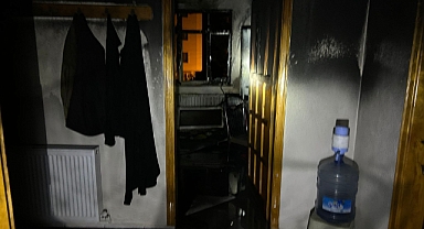 Dursunbey’de Korkutan Yangın: Mutfakta Başladı, Ekipler Anında Müdahale Etti