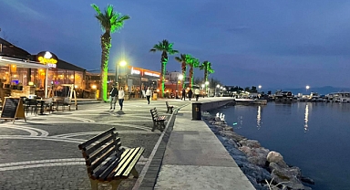 Edremit Belediyesi'nden Kıyı Temizliği Etkinliği: “İşimiz Gücümüz Edremit” Sloganıyla Akçay Kordon’da Buluşuluyor