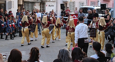 Edremit’te Hıdırellez Şenliği Coşkuyla Kutlandı