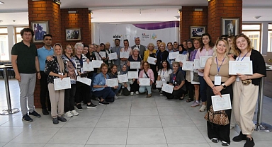 Edremit’te Kadınların Yerel Yönetime Katılımı Güçleniyor: Eğitim Programı Tamamlandı