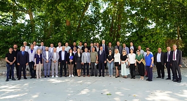 Edremit’te Muhtarlar Buluştu: Yerel Sorunlar Masaya Yatırıldı