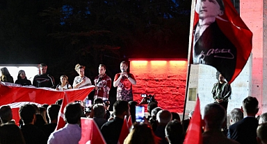 Fener Alayı'nda Coşkulu Mesaj: 