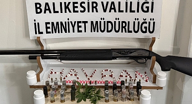 Havran’da Uyuşturucu ve Silah Operasyonu: Ruhsatsız Silahlar ve Sentetik Haplar Ele Geçirildi