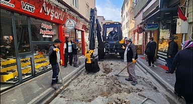 İvrindi Belediyesi’nden İlçe Genelinde Yoğun Çalışma: Altyapı, Park ve Temizlik Hizmetleri Eş Zamanlı Yürütülüyor