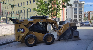 Kayabey Şehit Ferruh Kulaoğlu Ortaokulu Önünde Altyapı Hamlesi