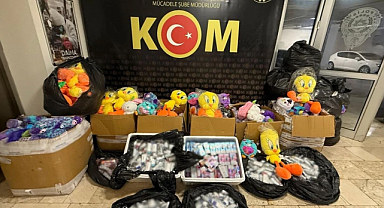 Manavgat ilçesinde Kaçak Ürün Operasyonu: Binlerce Ürün Ele Geçirildi