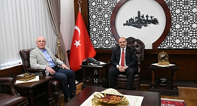 Milletvekili İsmail Ok’tan Balıkesir Valisi İsmail Ustaoğlu’na Ziyaret