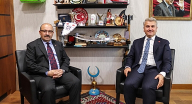 Milletvekili Mustafa Canbey, Balıkesir Valisi İsmail Ustaoğlu’nu TBMM’de Ağırladı
