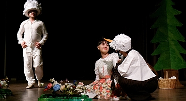 Susurluk Belediyesi 1. Tiyatro Festivali Başladı