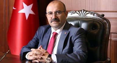 Vali İsmail Ustaoğlu, 1 Mayıs Emek ve Dayanışma Günü'nü Kutladı