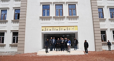 Vali İsmail Ustaoğlu, Gönen Hükümet Konağı İnşaatında İncelemelerde Bulundu