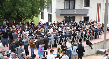 Vali Ustaoğlu, Danahisar Köy Hayrı’na Katıldı ve Yeni Cami Açılışını Gerçekleştirdi