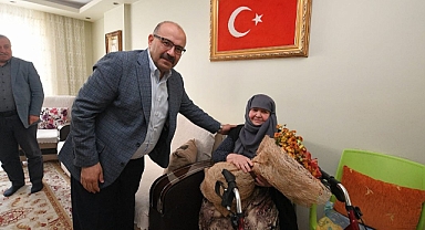 Vali Ustaoğlu’ndan Şehit Annelerine Anlamlı Ziyaret
