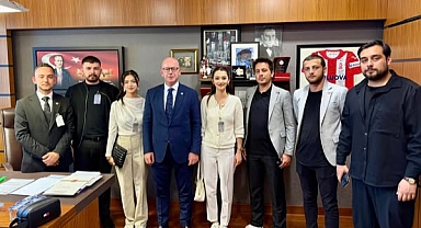Vekil Sarı, CHP Altıeylül Gençlik Kolları ve Vakıflar Müdürü TBMM'de Konuk Edildi