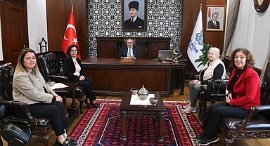 Zihinsel Engelli Çocukları Koruma Derneği Balıkesir Şube Başkanı Gül İmrek, Vali İsmail Ustaoğlu’nu Ziyaret Etti