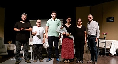 Ayvalık Belediye Tiyatrosu’na Uluslararası Alanda 3 Ödül Birden