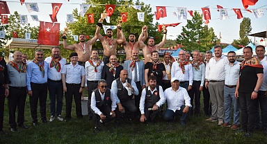 Balıkesir Büyükşehir Belediyespor Pehlivanları İvrindi’de Fırtına Gibi Esti