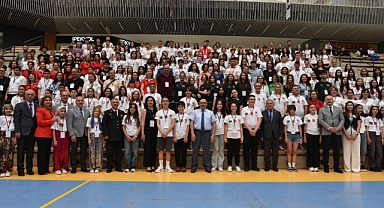 Balıkesir’de Bilim Rüzgârı Esti: 4006-C TÜBİTAK Bilim Fuarı Ziyaretçileriyle Buluştu