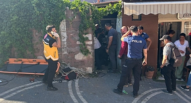 Balıkesir'de Bir Vatandaş 15 Metrelik Kuyuya Düştü