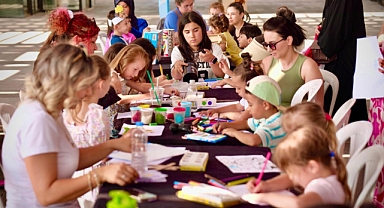 Balıkesir’de Çocuklar Bayram Neşesini Avlu’da Doyasıya Yaşadı