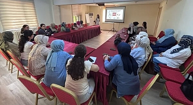 Balıkesir’de Gıda Güvenliği Eğitimi: Çocuk Evleri Personeline Bilgilendirme Yapıldı