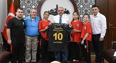 Balıkesir İdman Yurdu’ndan Vali Ustaoğlu’na Ziyaret