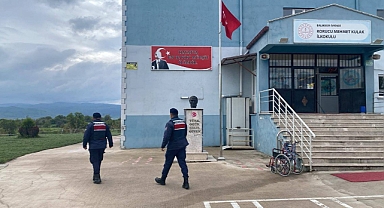 Balıkesir Jandarma’dan Okul Çevreleri ve Servis Araçlarına Kapsamlı Denetim