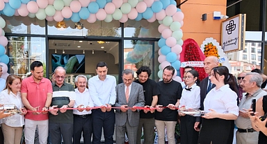 Balıkesir Ticaret Odası’ndan Yeni İşletme Açılışına Destek: Gülten Küçük’ün Girişimi Törenle Hizmete Girdi