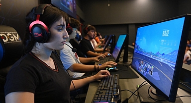 Balıkesirli Gençlerin Buluşma Noktası: Dijital Gençlik Merkezi