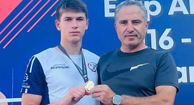 Balıkesirli Öğrenci Türkiye Şampiyonu Oldu