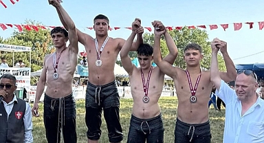 Balıkesirli Pehlivanlardan Geleneksel Güreşlerde Üç Bronz Madalya