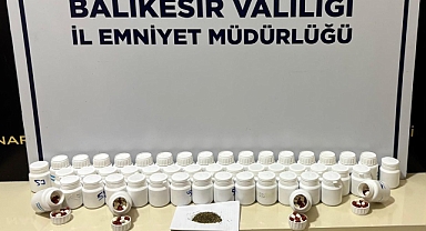 Bandırma’da Uyuşturucu Operasyonu: Binlerce Sentetik Hap ve Esrar Ele Geçirildi