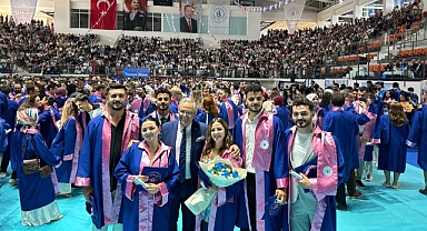 Bandırma Mezunlarını Uğurladı