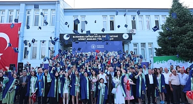 Bandırma Onyedi Eylül Üniversitesi’nden Mezunlara Gururlu Veda